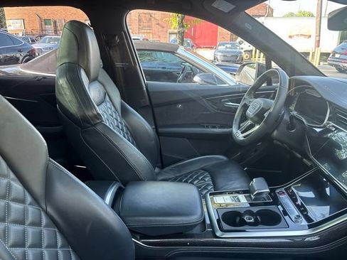Used 2022 Audi SQ7 Prestige AWD/4WD image 10