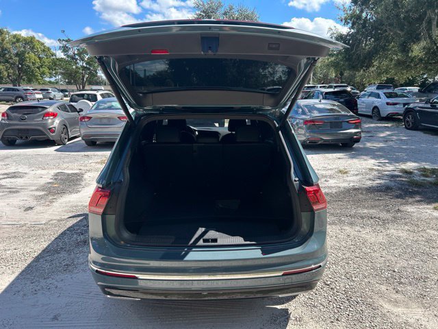 Used 2021 Volkswagen Tiguan SEL Premium R-Line AWD/4WD image 7
