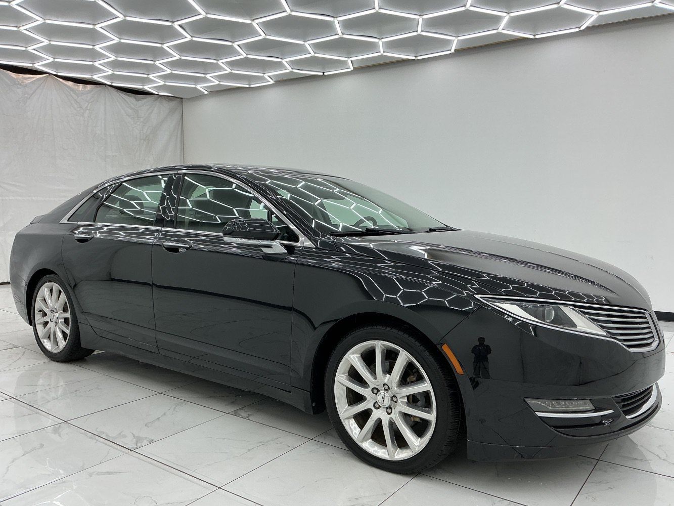 Used 2014 Lincoln MKZ AWD w/ Equipment Group 102A Reserve image 7