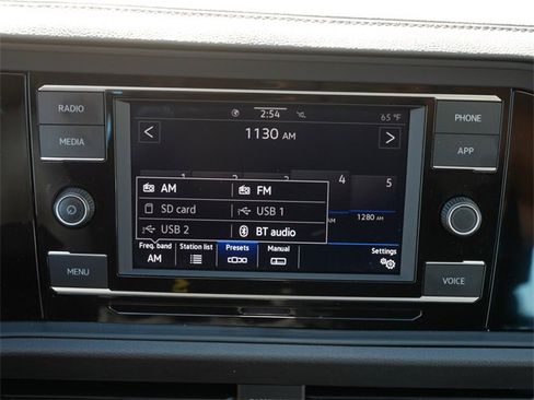 Certified 2024 Volkswagen Jetta SE image 27