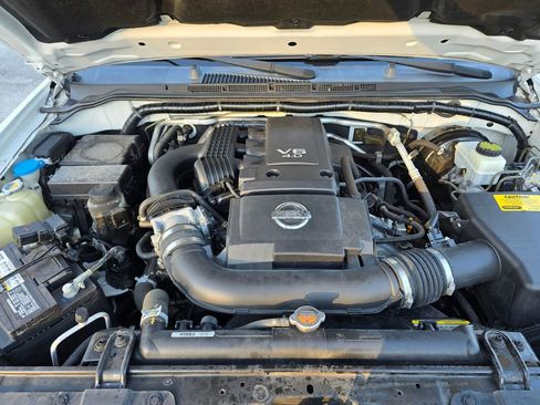 Used 2019 Nissan Frontier SV w/ Value Truck Package image 12