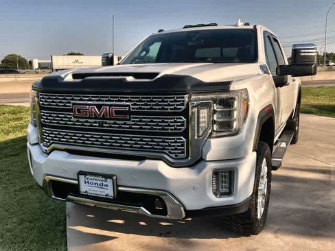 Used 2020 GMC Sierra 2500 Denali w/ Technology Package AWD/4WD image 2