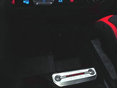 Used 2025 Ford Bronco Heritage Edition AWD/4WD image 24