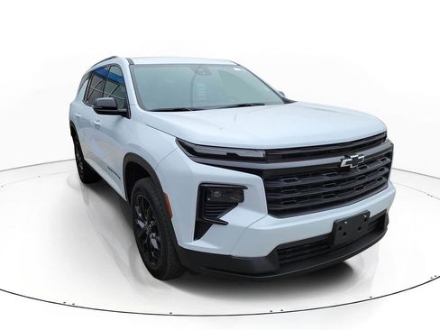 New 2026 Chevrolet Traverse LT w/ Midnight/Sport Edition FWD image 1