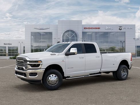 New 2026 RAM 3500 Laramie w/ Max Tow Package AWD/4WD image 2