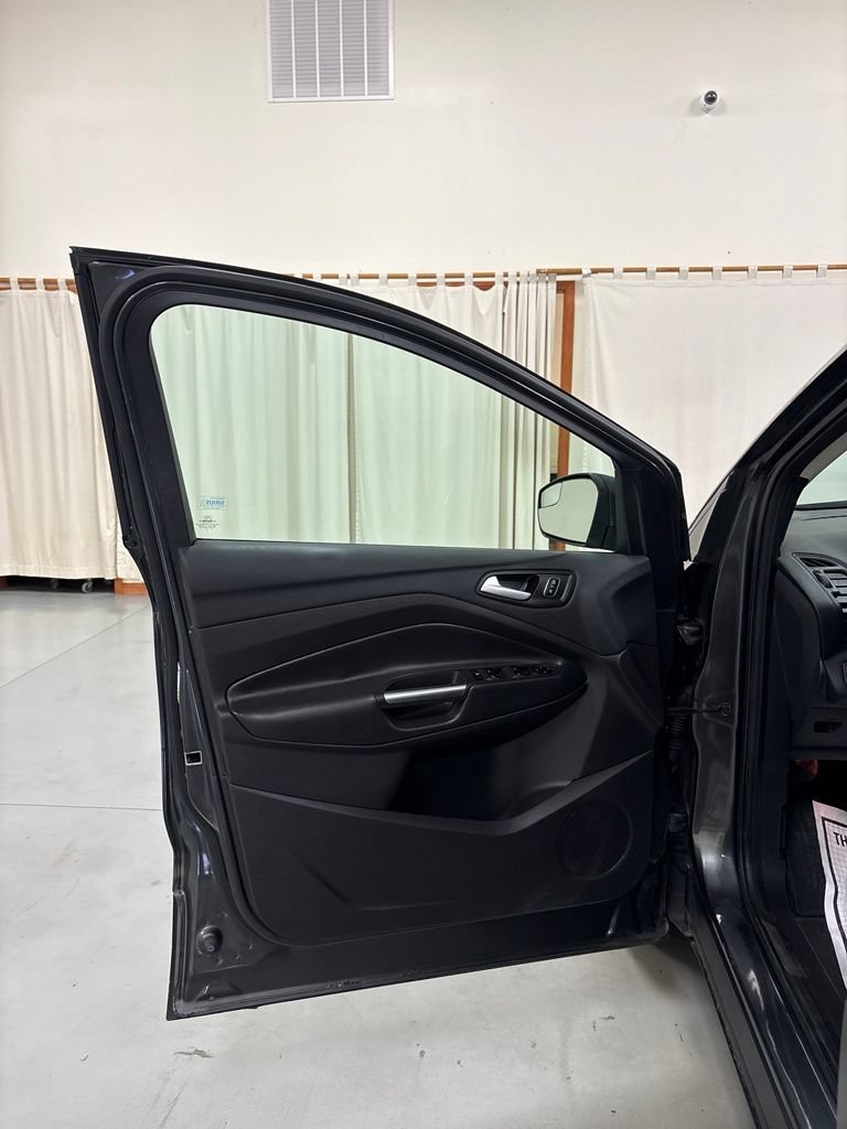 Used 2018 Ford Escape SE AWD/4WD image 16