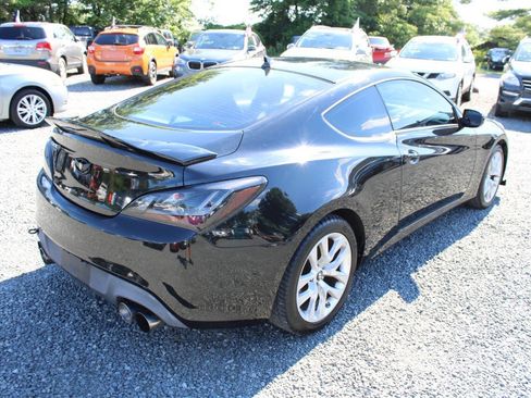 Used 2013 Hyundai Genesis 2.0T RWD image 7