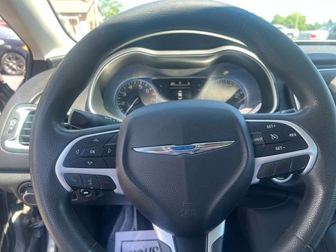 Used 2015 Chrysler 200 LX FWD image 16