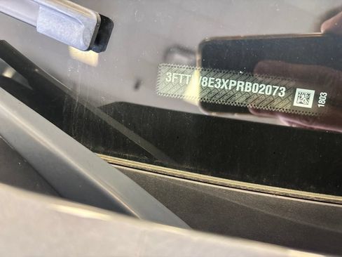 Used 2023 Ford Maverick Lariat FWD image 3