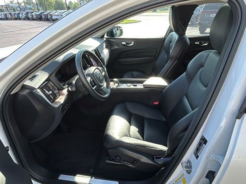 Used 2023 Volvo XC60 T8 Plus w/ Climate Package AWD/4WD image 24