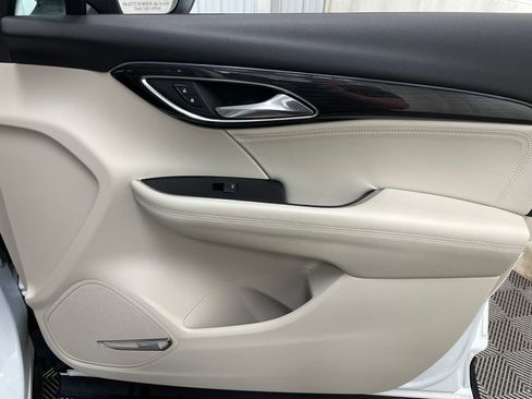 Used 2021 Buick Envision Essence w/ Technology Package I FWD image 40