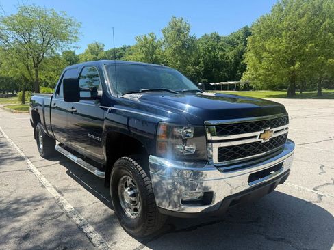 Used 2008 Chevrolet Silverado 2500 LT w/ 1LT Convenience Package AWD/4WD image 3