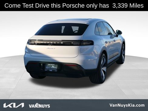 Used 2024 Porsche Macan 4 Electric image 3