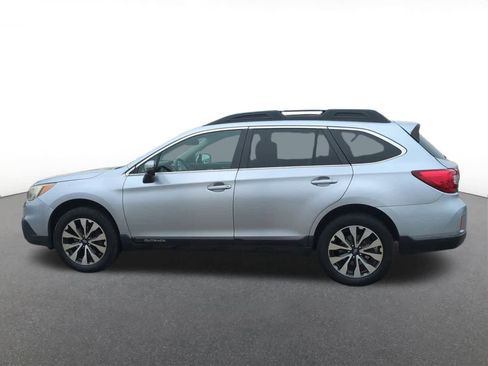 Used 2017 Subaru Outback 2.5i Limited image 3