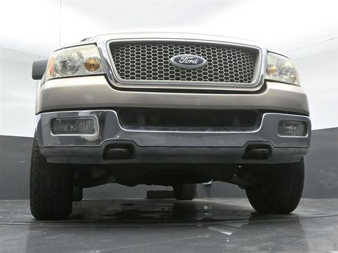 Used 2004 Ford F150 Lariat image 29