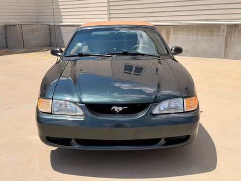 Used 1998 Ford Mustang Convertible RWD image 8