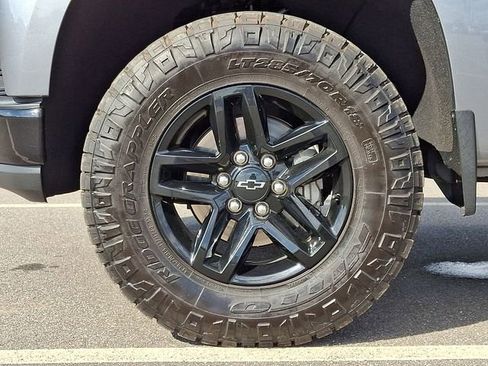 Used 2022 Chevrolet Silverado 1500 LT Trail Boss w/ LT Trail Boss Premium Package image 9
