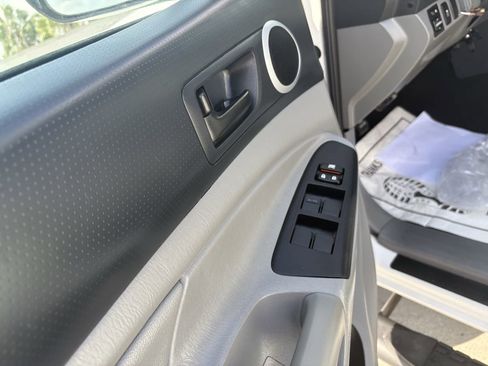 Used 2014 Toyota Tacoma PreRunner image 25