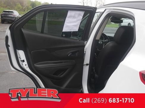Used 2019 Buick Encore Preferred FWD image 17
