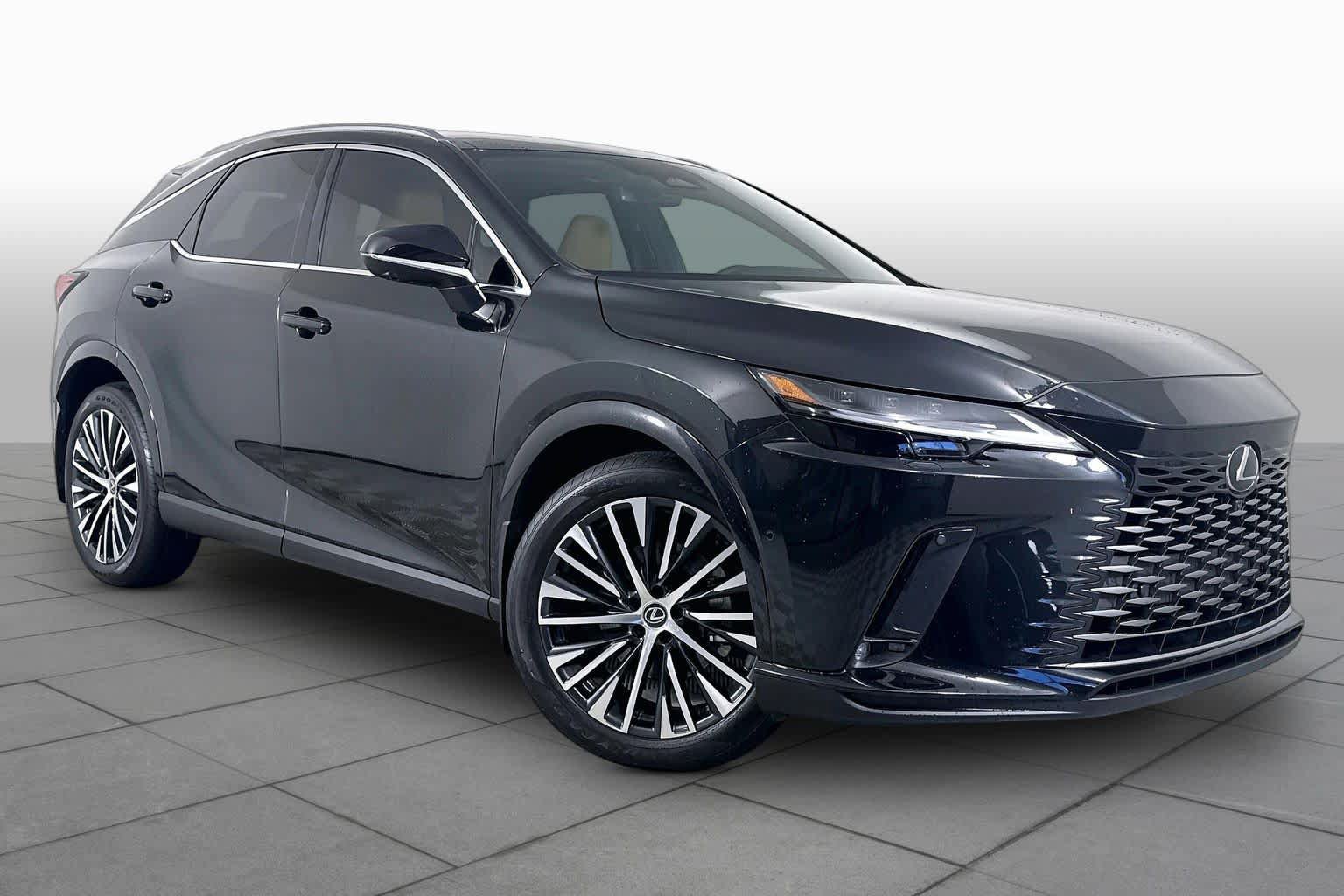 Used 2023 Lexus RX 350 Premium Plus w/ Cold Area Package FWD image 3