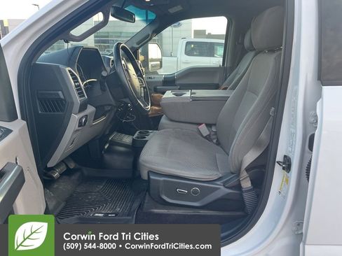 Used 2017 Ford F150 XLT w/ Equipment Group 301A Mid image 11
