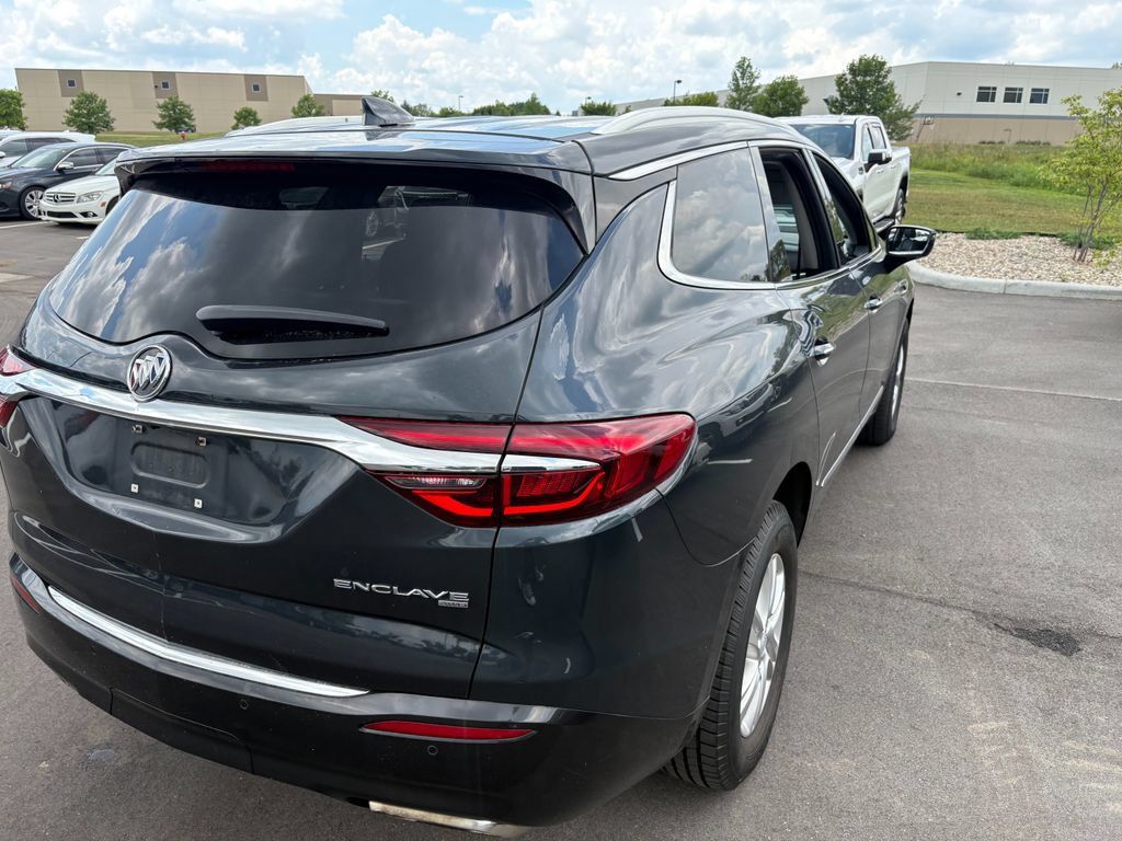 Used 2019 Buick Enclave Essence AWD/4WD image 3