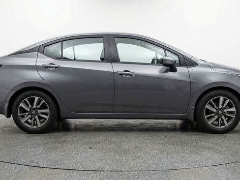 Used 2025 Nissan Versa SV FWD image 11