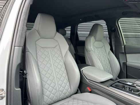 Used 2025 Audi SQ7 Prestige image 23