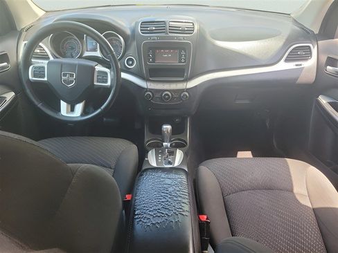 Used 2018 Dodge Journey SE w/ Connectivity Group FWD image 11