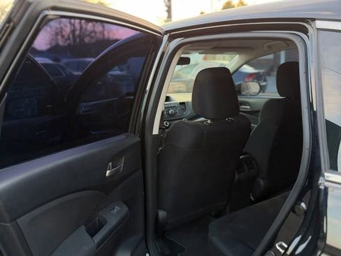 Used 2016 Honda CR-V LX image 9