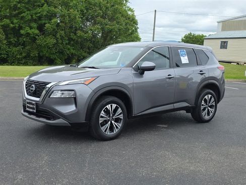 Used 2023 Nissan Rogue SV AWD/4WD image 7