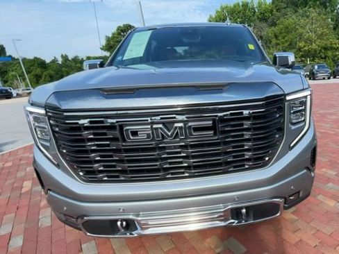 Used 2024 GMC Sierra 1500 Denali Ultimate AWD/4WD image 4