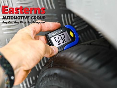 Used 2024 Nissan Versa SR w/ Trunk Package image 26