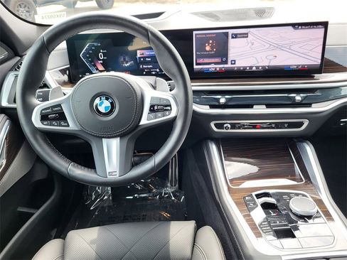 Used 2025 BMW X6 xDrive40i image 19