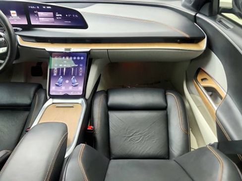 Used 2024 Lucid Air Touring AWD/4WD image 51