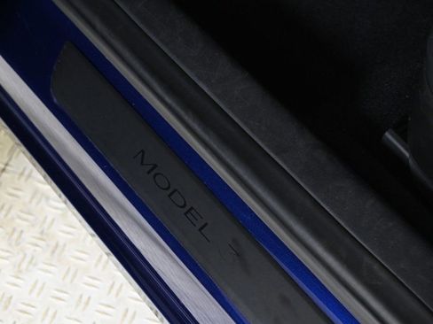 Used 2023 Tesla Model 3 Standard Range image 19