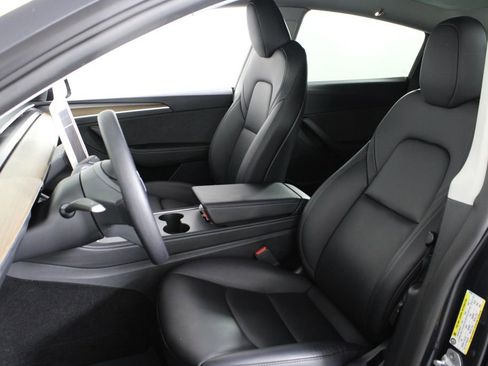 Used 2024 Tesla Model Y Long Range image 20