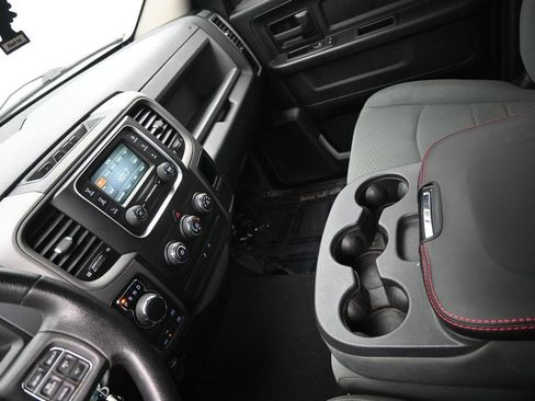 Used 2015 RAM 1500 Express AWD/4WD image 14