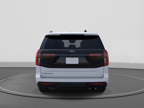 New 2026 Ford Expedition Platinum w/ Stealth Appearance Package AWD/4WD image 5