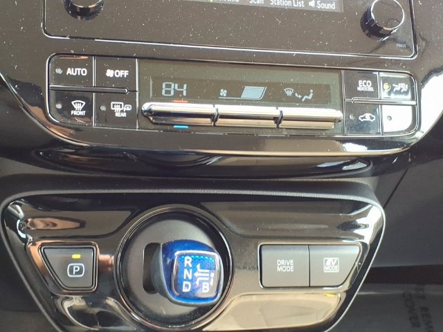 Used 2019 Toyota Prius LE FWD image 24