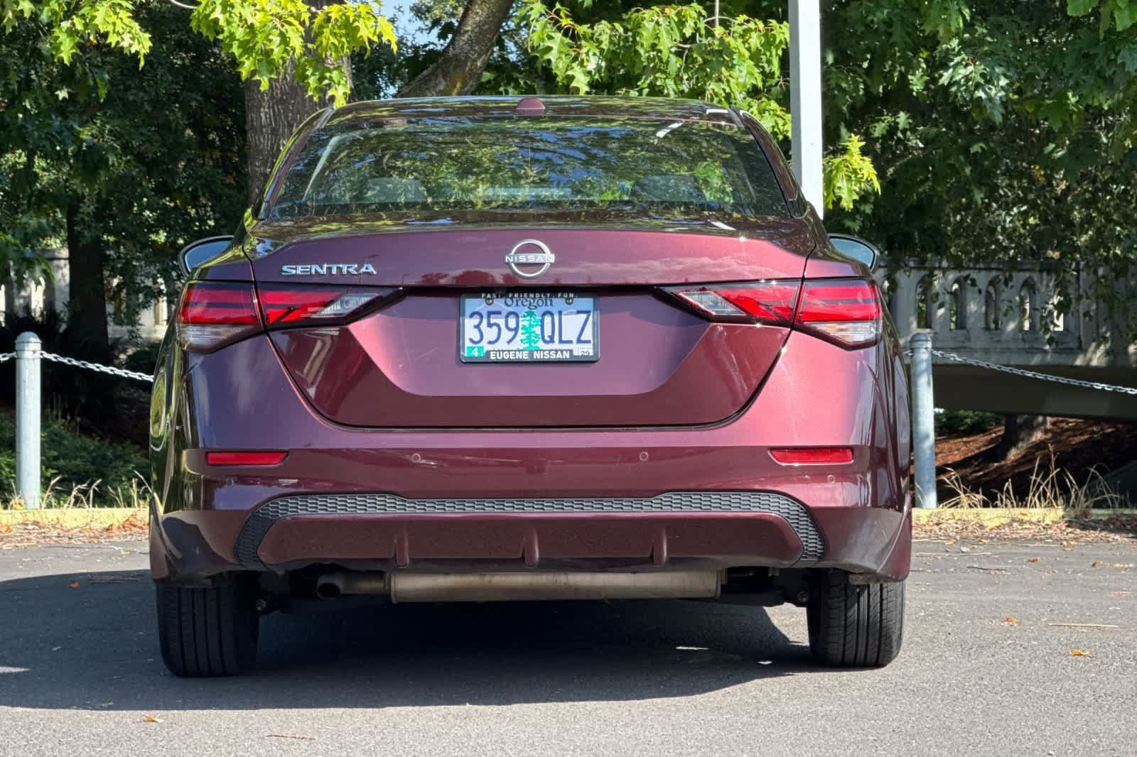 Used 2025 Nissan Sentra SV FWD image 7