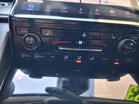 Used 2020 Jeep Grand Cherokee Altitude AWD/4WD image 7