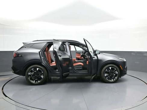 New 2026 Kia Sportage SX AWD/4WD image 43