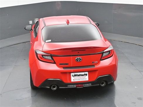 Used 2025 Toyota GR86 Premium image 22