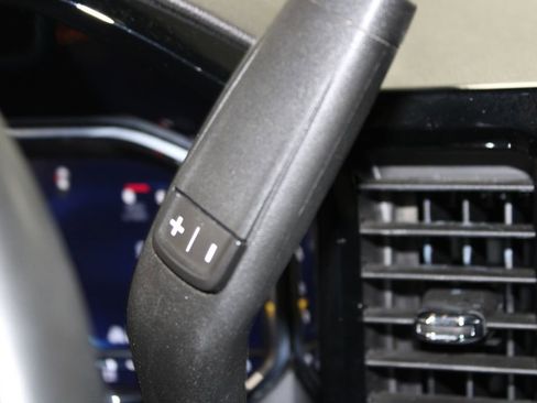 Used 2024 Chevrolet Silverado 2500 High Country image 39