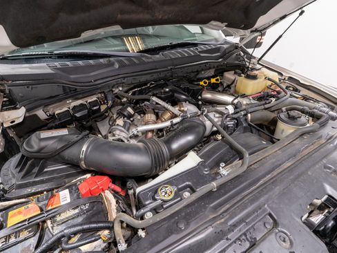 Used 2019 Ford F350 Lariat w/ Lariat Ultimate Package image 38