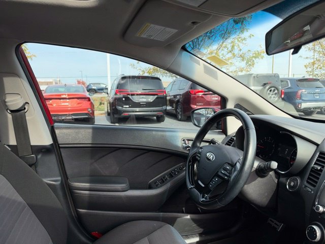 Used 2017 Kia Forte S w/ S Premium Package FWD image 40