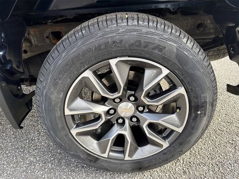 Used 2022 Chevrolet Silverado 1500 LT image 19