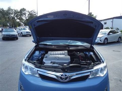 Used 2012 Toyota Camry XLE FWD image 6