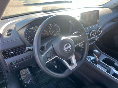 Used 2025 Nissan Sentra SV image 28